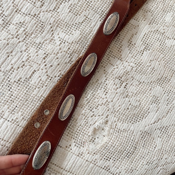 Vtg Lady Canterbury Romantic Academia Coastal Country Medallion Leather - Picture 11 of 12